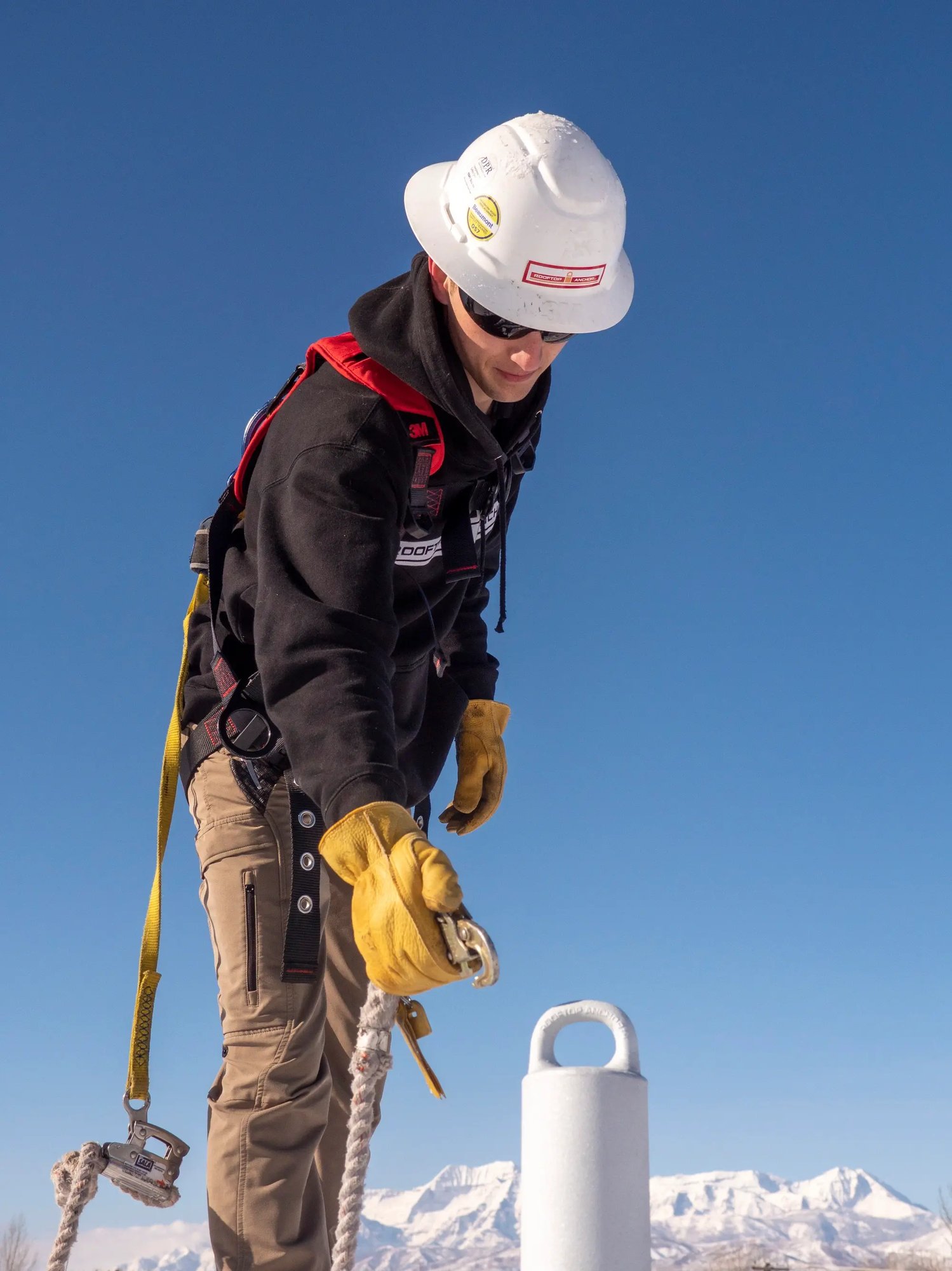 window washing anchor with worker