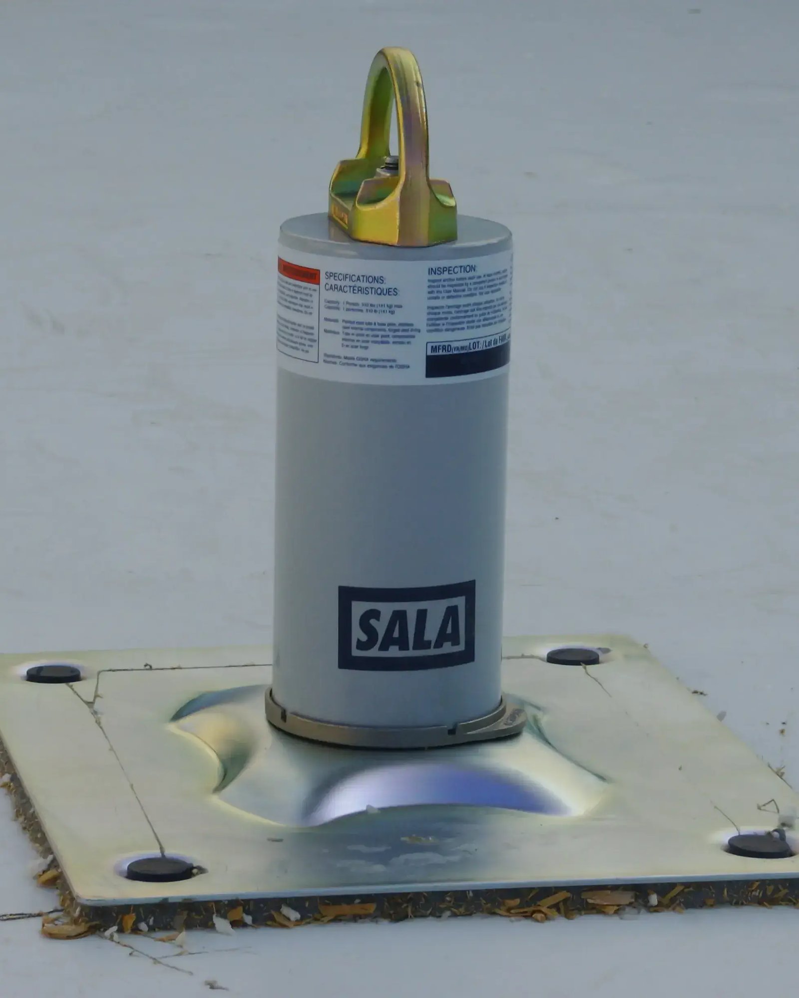 spa toggle bolt tip over on builtup roof (728)-1