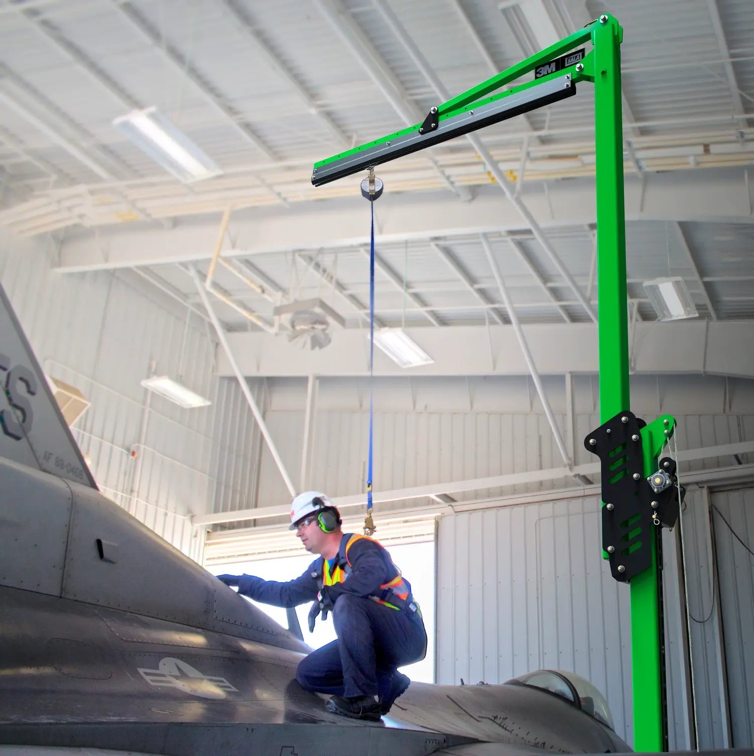 3M M100 and M200 Davit system