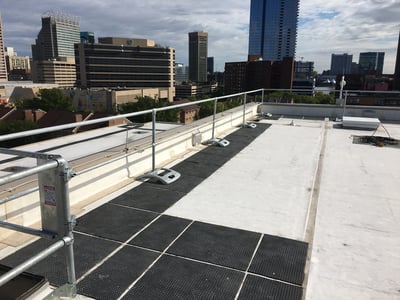 Do Roof Parapets Count as Fall Protection?&nbsp;OSHA Guardrail Requirements Explained