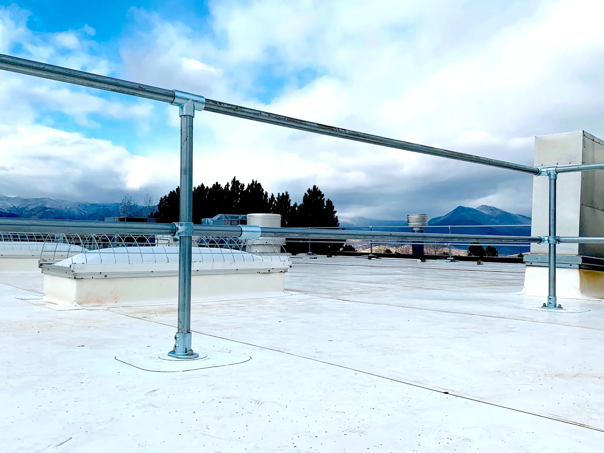 Permanent Guardrail rooftop
