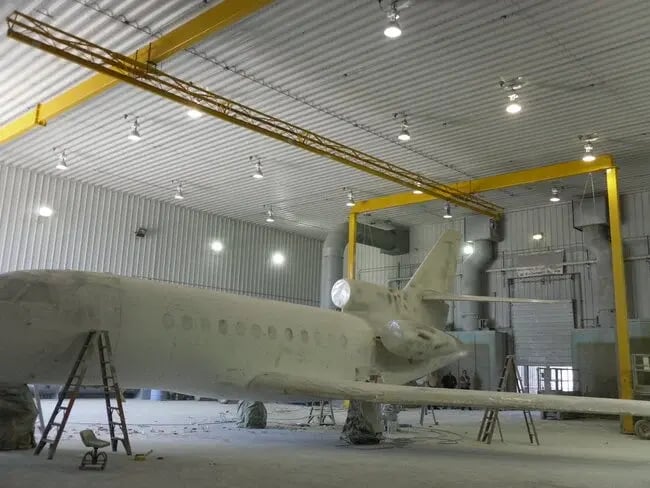 aircraft overhead fall arrest system