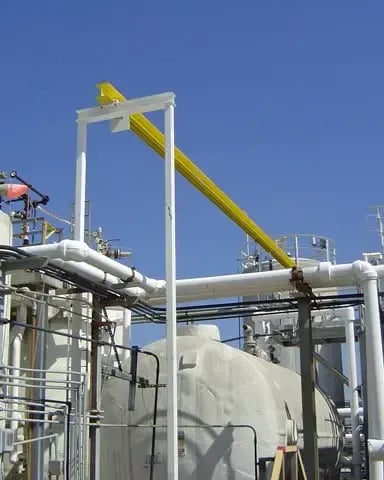 refinery rigid rail fall protection system