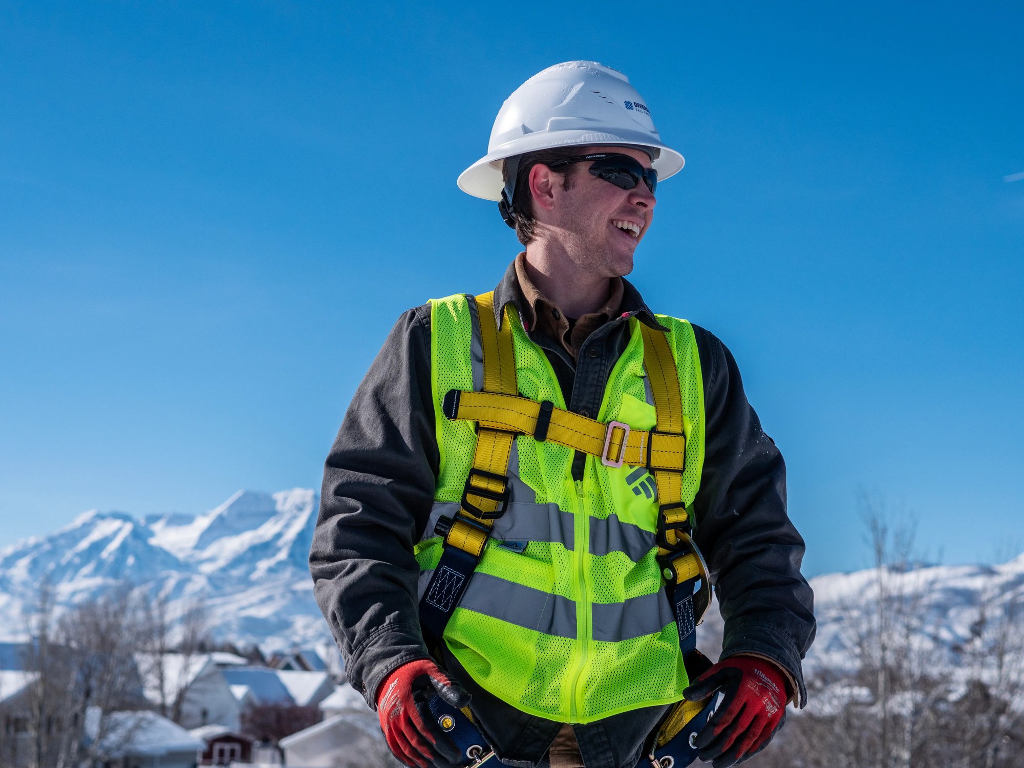 Image of worker wearing PPE