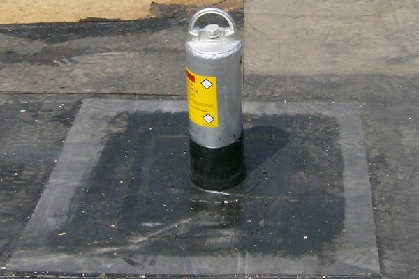 RIGID POST