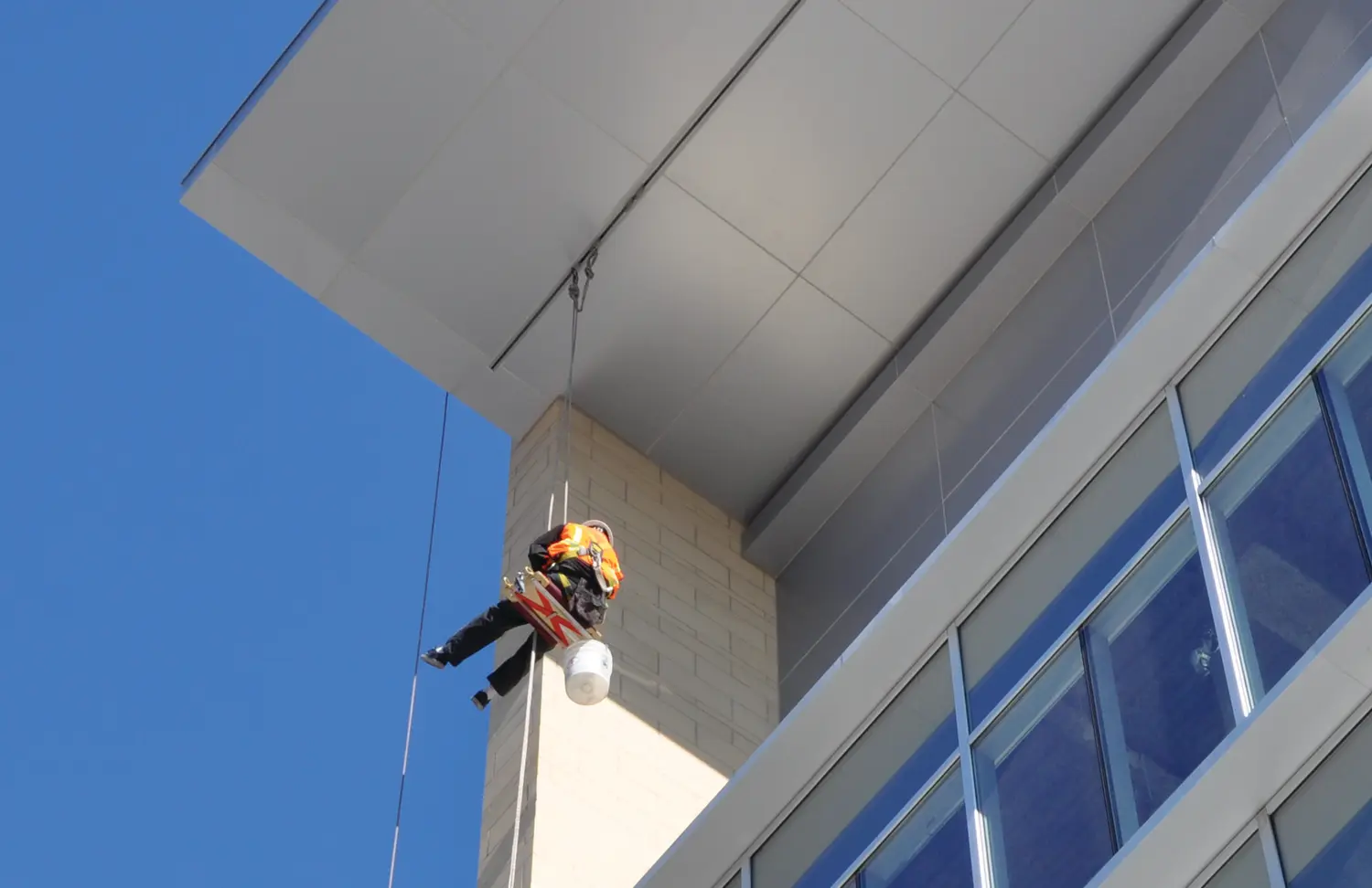 Window Washing Monorail | Diversified Fall Protection