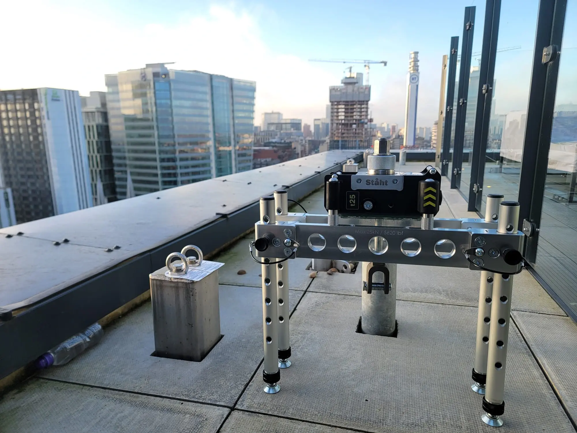 staht digital pull testing kit in use