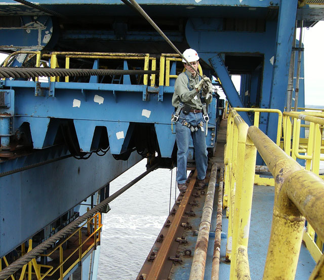 Ship & Barge Fall Protection Fall Arrest Systems for Maritime
